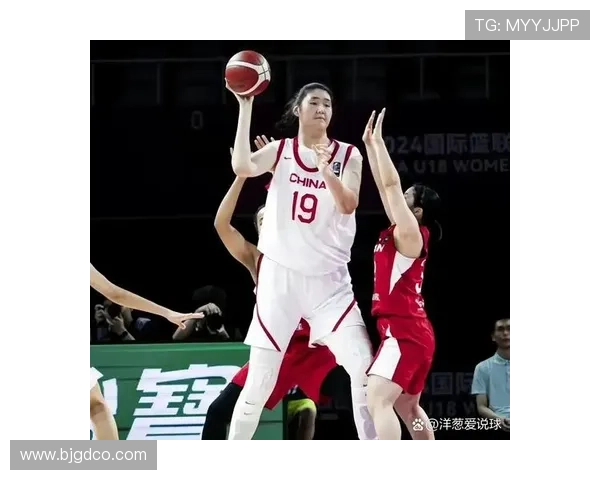 中国篮球新星崛起，年轻球员展现潜力助力国家队冲击奥运资格