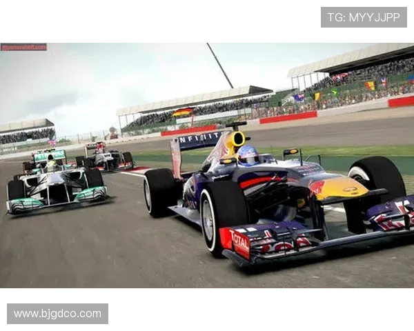 F1赛事前瞻：2025赛季新车亮相 各大车队备战角逐激烈展开