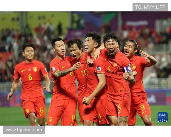 中国足球队备战亚洲杯 全力冲击四强目标 展现实力迎接挑战