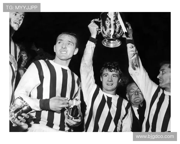 西布罗姆维奇俱乐部：英格兰足球传统强队的崛起与挑战